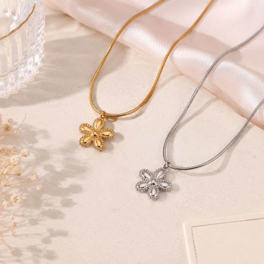Bloom Necklace