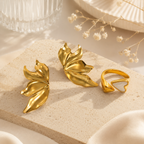 Amora Ring